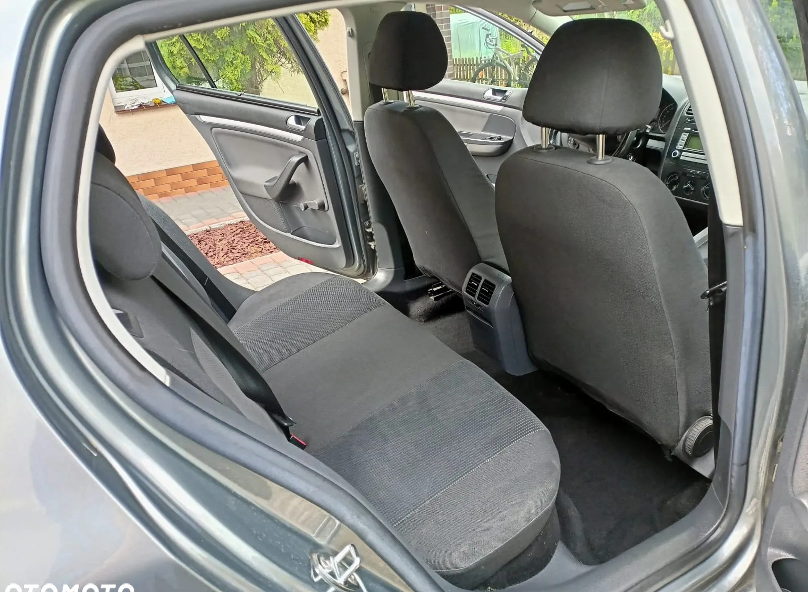Volkswagen Golf cena 16000 przebieg: 143000, rok produkcji 2007 z Żnin małe 92